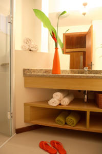 residencial-pousada-das-palmeiras-suite-bambu-6-banheiro